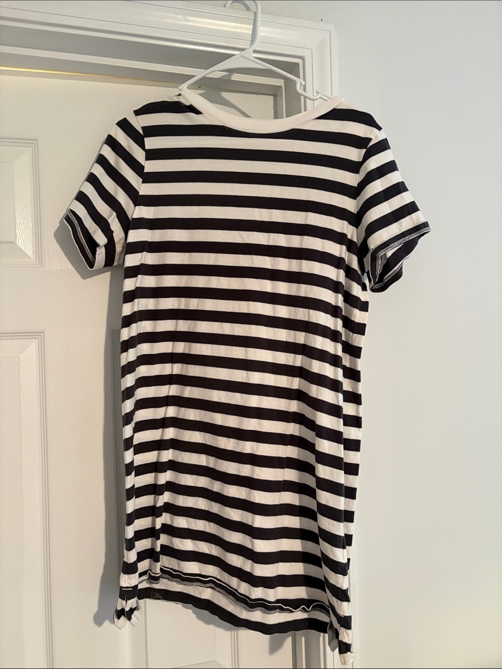 Old Navy White and Navy Striped Top
